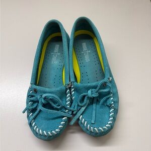 Minnetonka Teal Suede Moccasins Size 7
